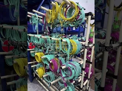 MPO APC Macho para FC APC Fan Out Cable Single Mode 12 Fibra para aplicações de alta densidade