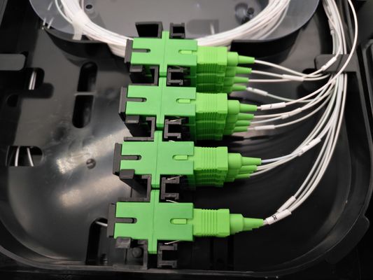 comprar FTTH IP65 16 Portos 2pcs 1x8 Fibra Óptica Splitter Box Aerial Pole Mounting Black Fabricação em linha