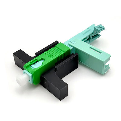 comprar a fibra ótica cerâmica do C-sulco de 5G 0.2dB terminou o campo - cabo pendente instalável do conector 2*3mm do SC APC Fabricação em linha