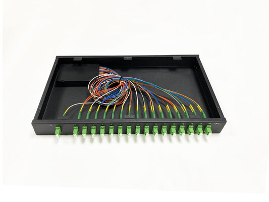 16 Port LC Fibra Óptica Patch Panel ODF Rack Mount 19 polegadas com 65dB Retorno de Perda Sliding Patch Panel